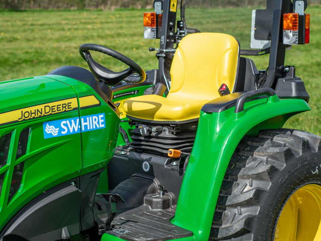 John Deere 3038E compact tractor