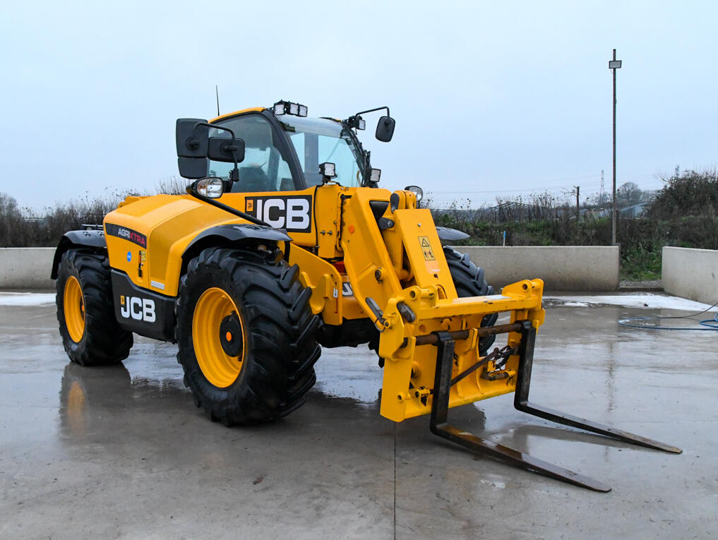 2023 JCB 542-70 AgriXtra