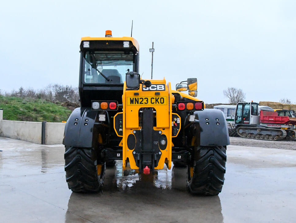 2023 JCB 542-70 AgriXtra