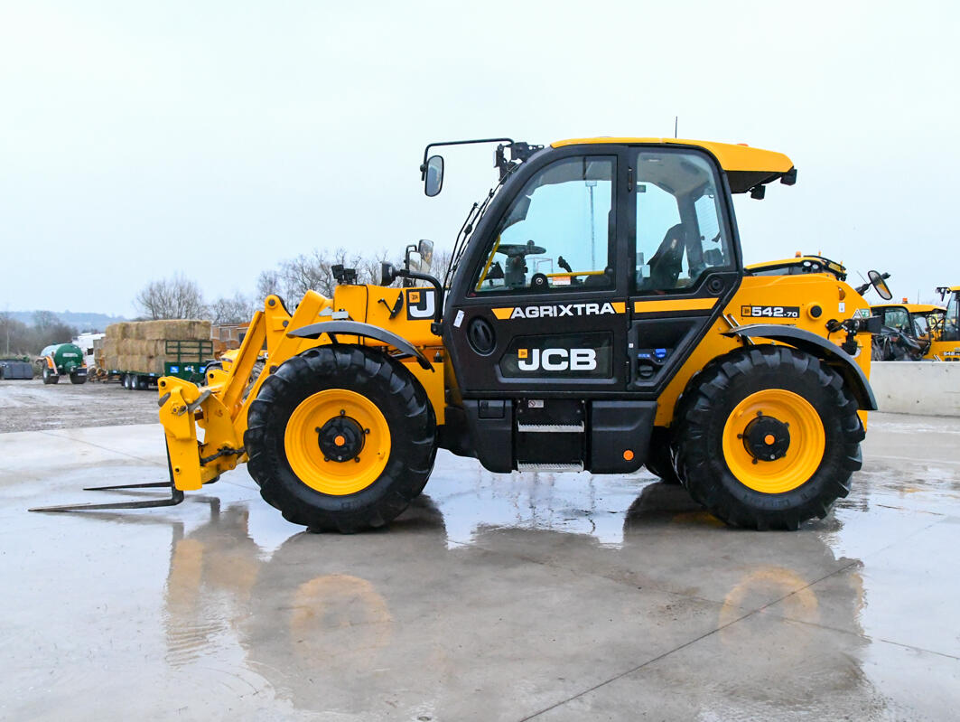 2023 JCB 542-70 AgriXtra