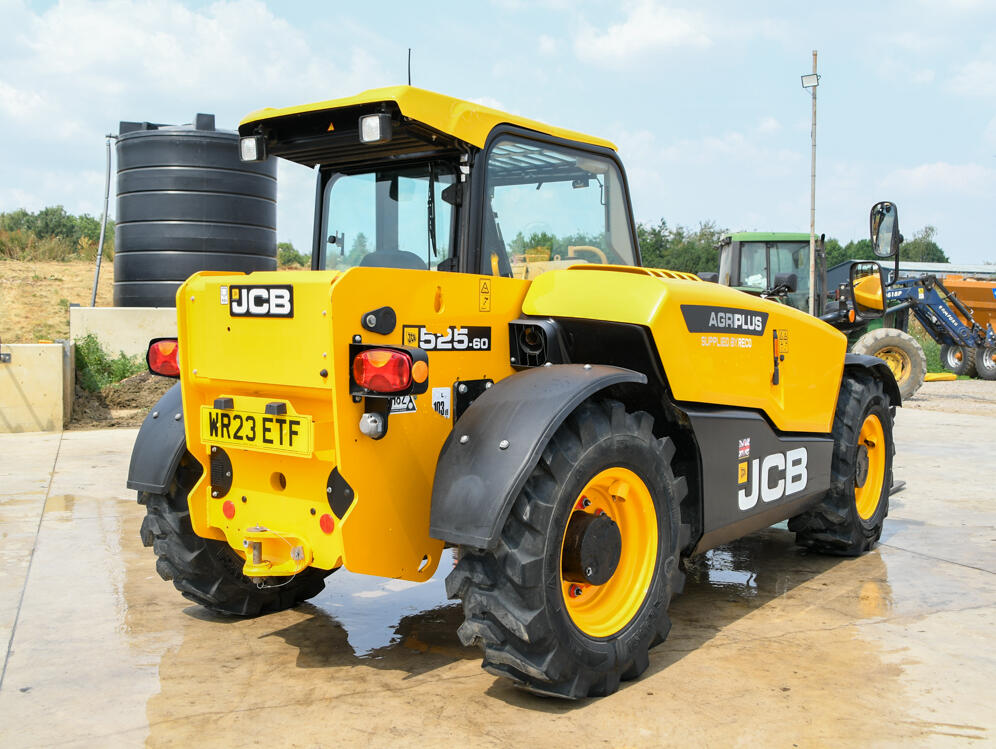 JCB 525-60 AgriSuper Telehandler on washbay