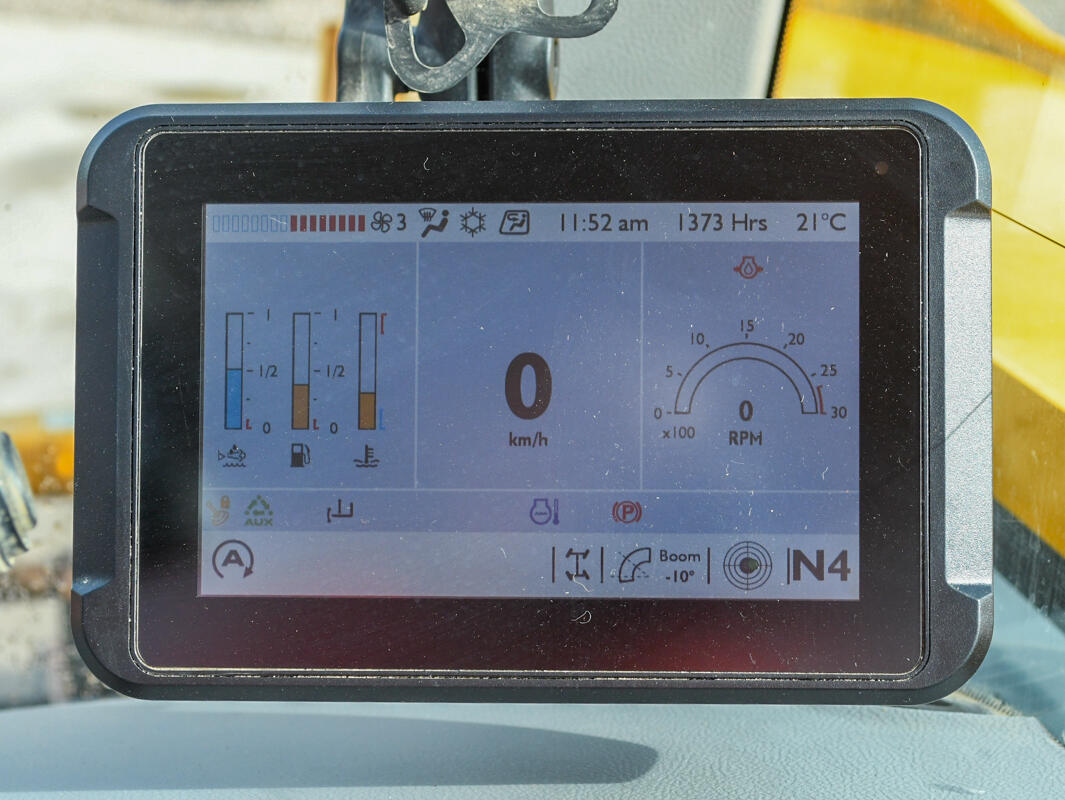 542-70 Agri Xtra Telehandler on a washbay