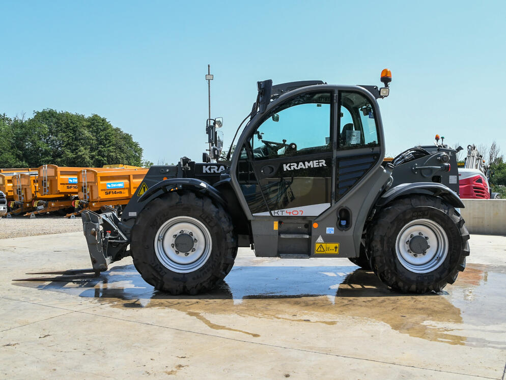 Kramer KT407 telehandler on wash bay