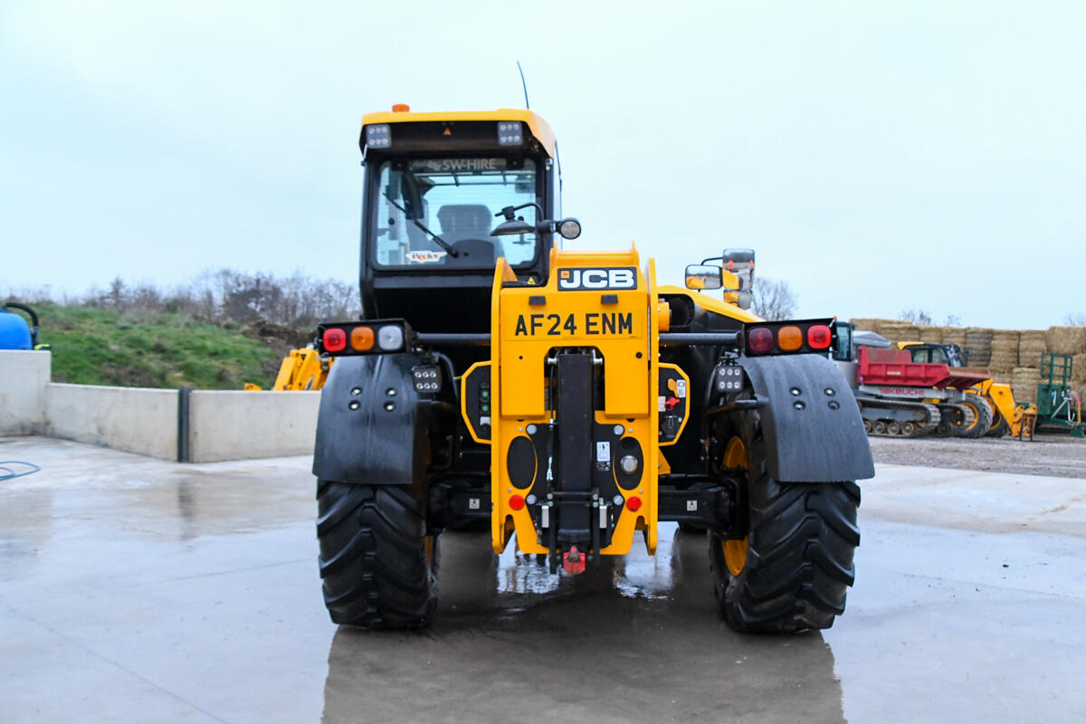 JCB 2024 742-70 AgriXtra
