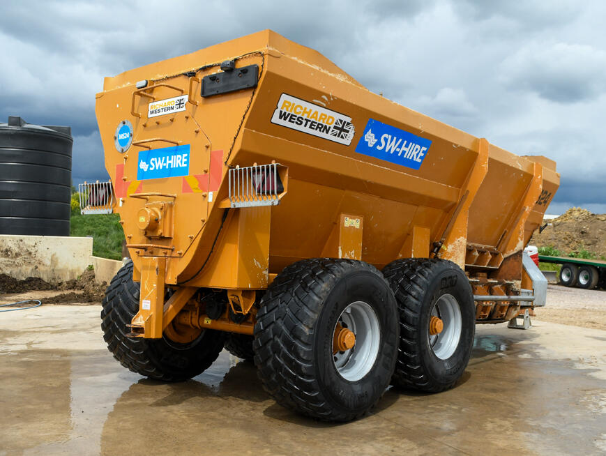 Richard Western SDS24 muckspreader on a wash bay.