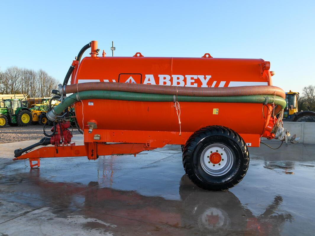 Abbey 2000SD Tanker