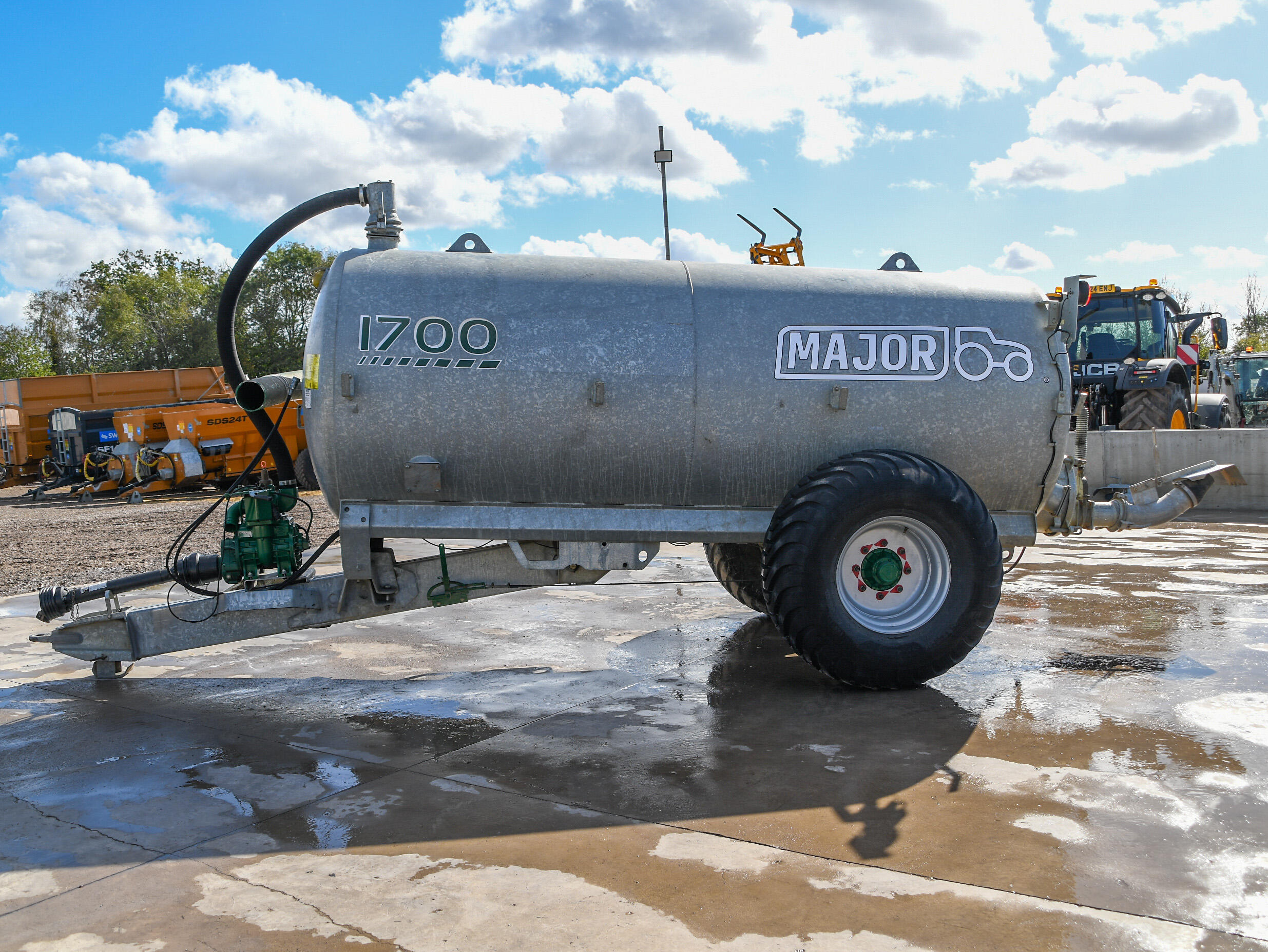 Major tankers 1700 galvanised bowser on a concrete pad