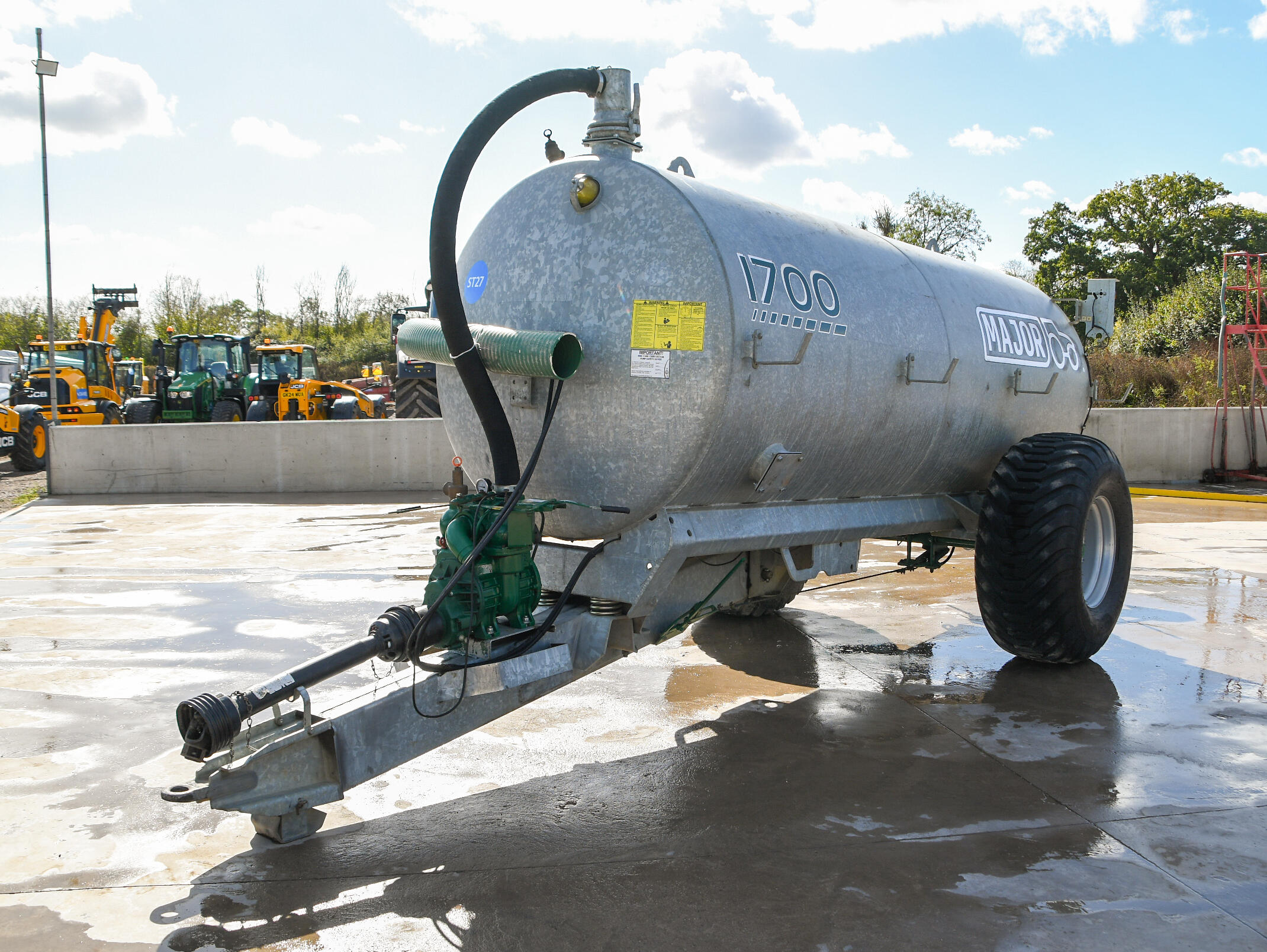 Major tankers 1700 galvanised bowser on a concrete pad