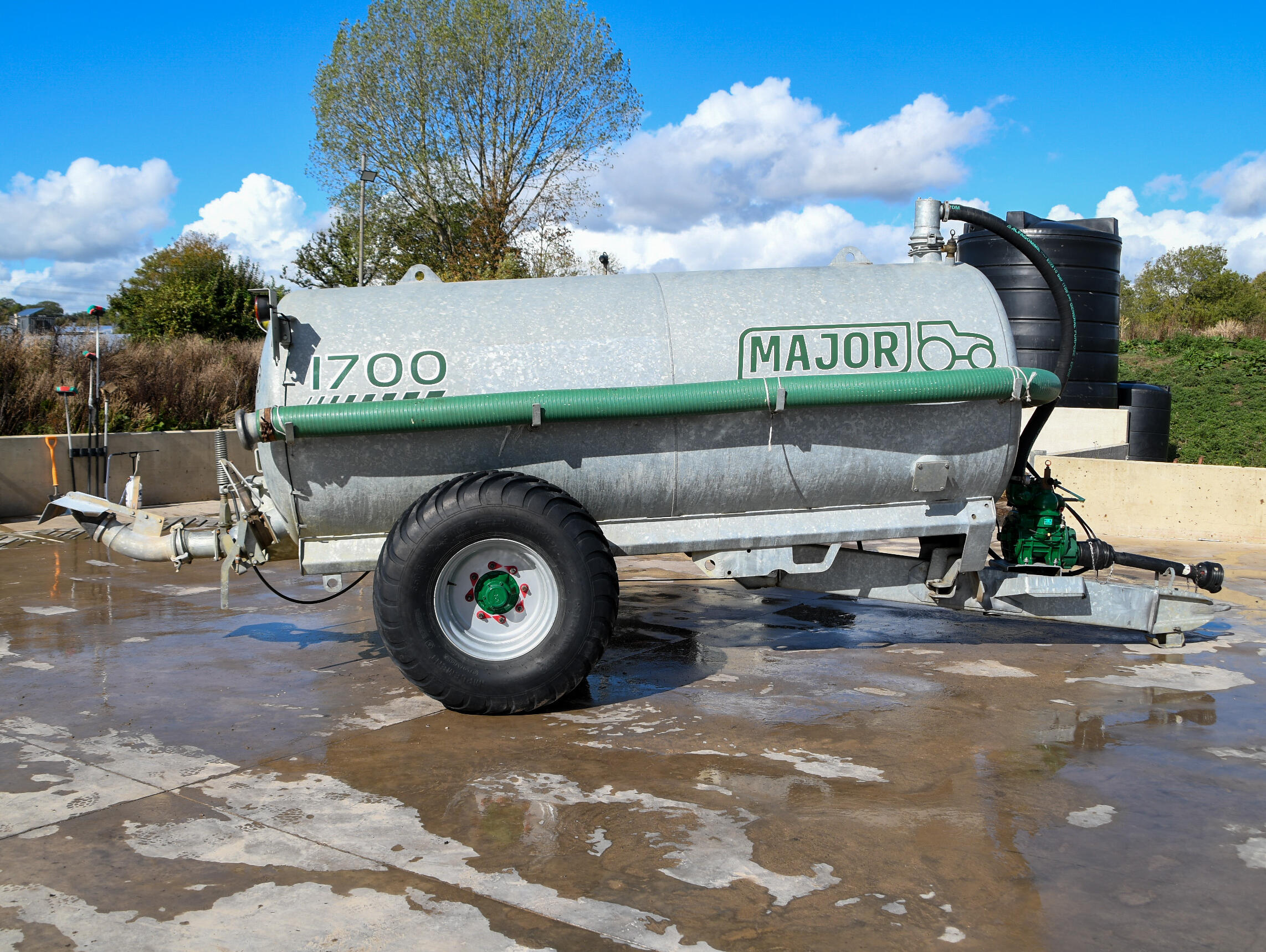 Major tankers 1700 galvanised bowser on a concrete pad