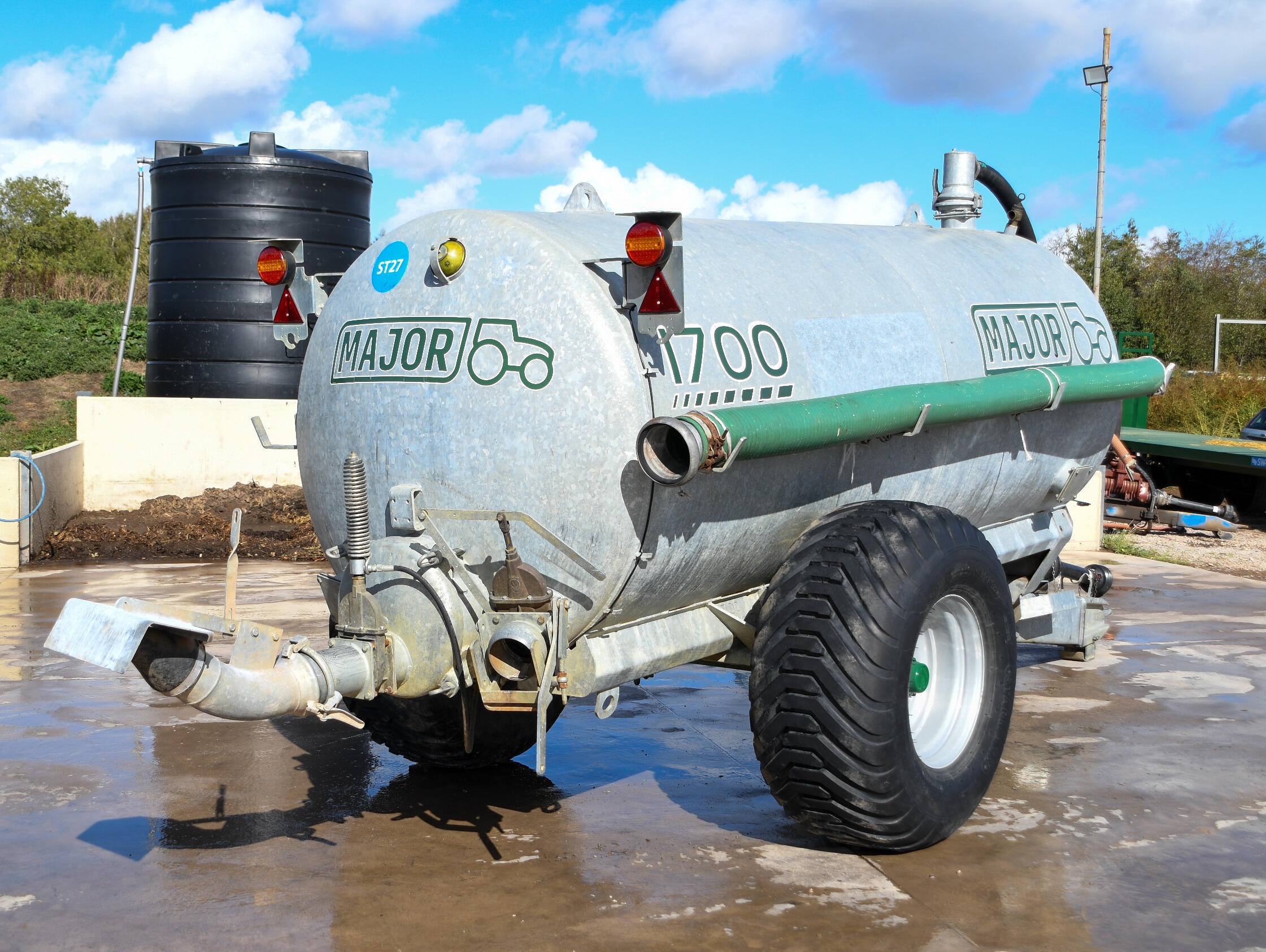 Major tankers 1700 galvanised bowser on a concrete pad