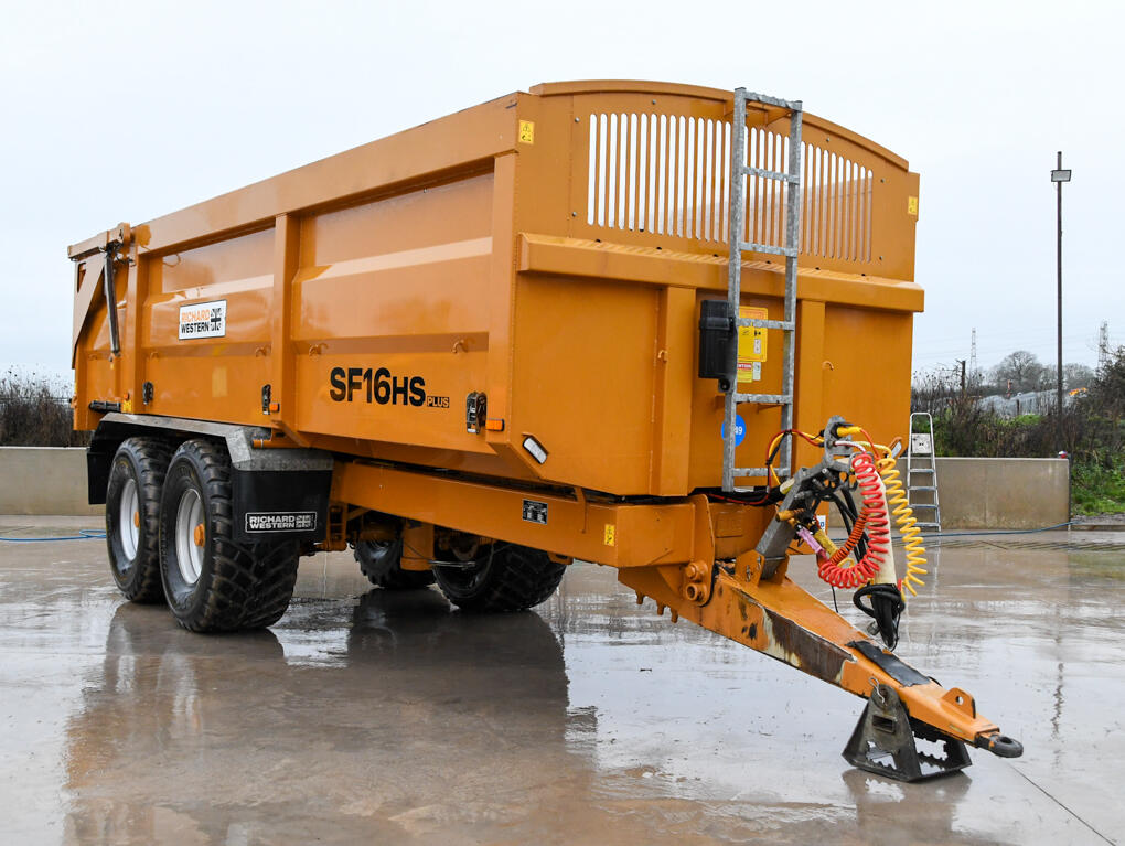 2021 Richard Western SF16HS Grain Trailer