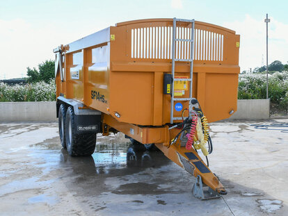 SF14HS Richard Western Grain Trailer