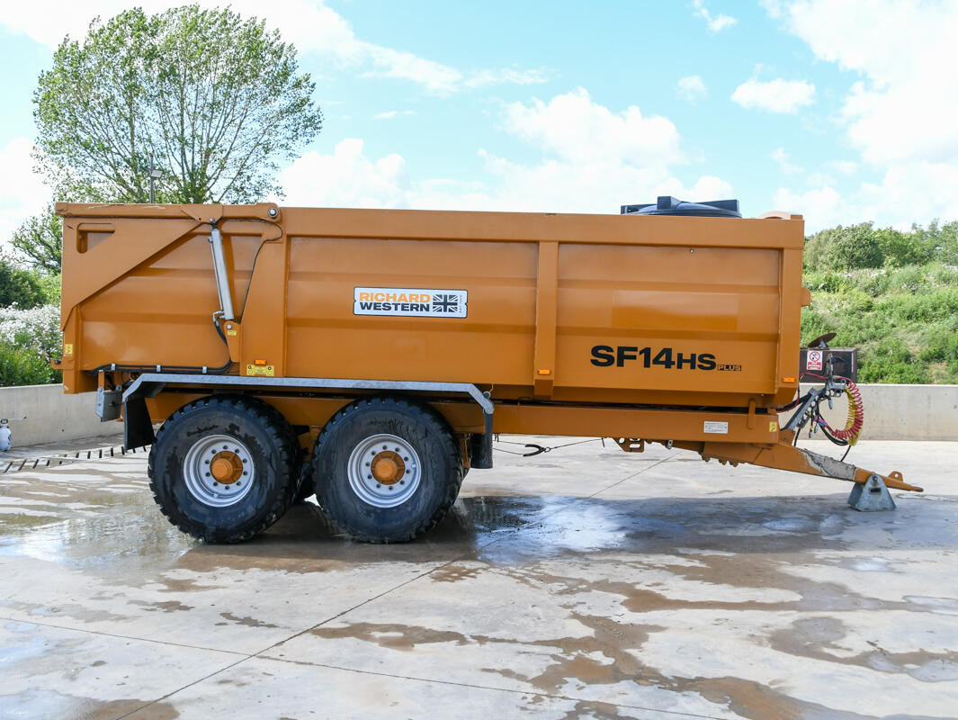 2023 Richard Western GSF14HS Grain Trailer on wash bay