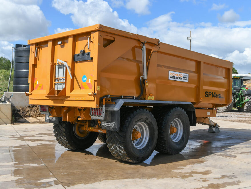 2023 Richard Western GSF14HS Grain Trailer on wash bay