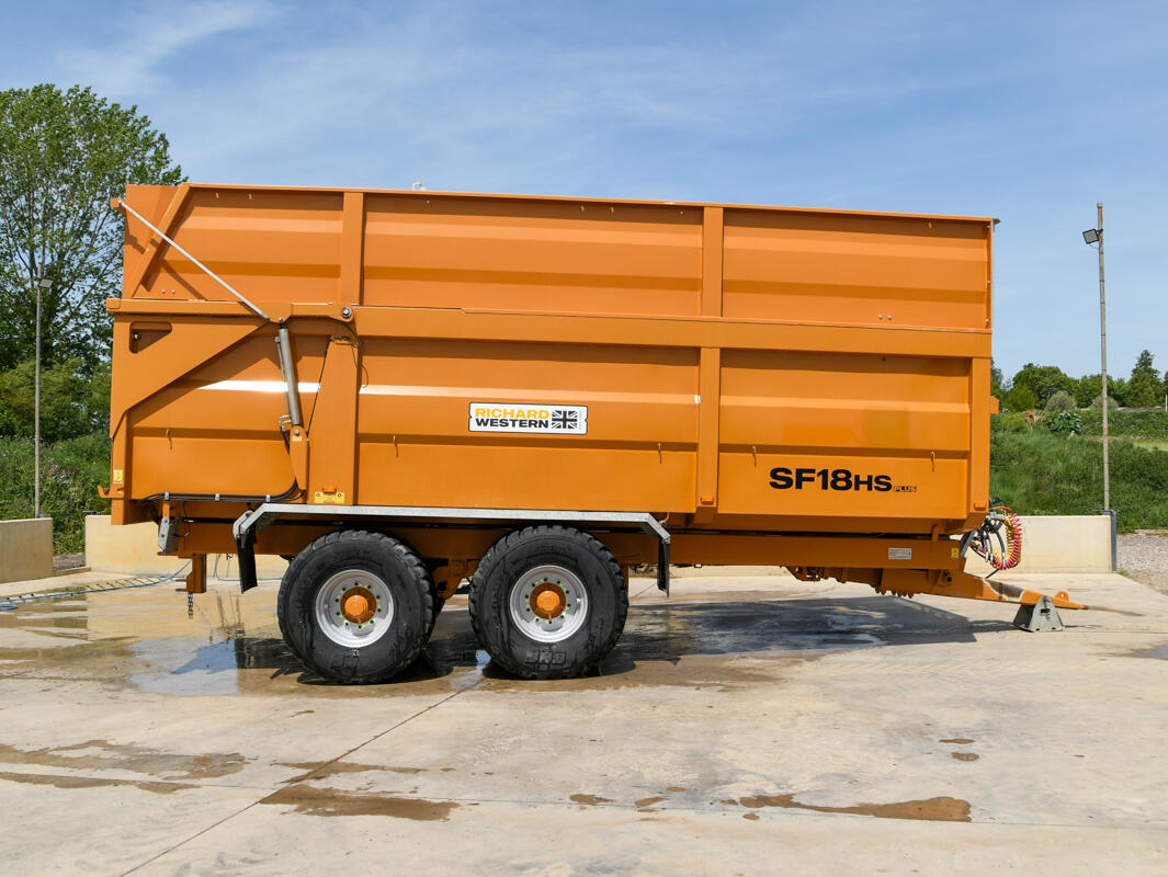 SF18HS 18t Silage Trailer on a wash bay