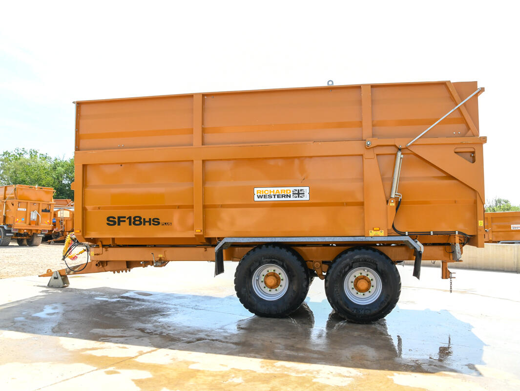 SF18HS 18t Silage Trailer on a wash bay