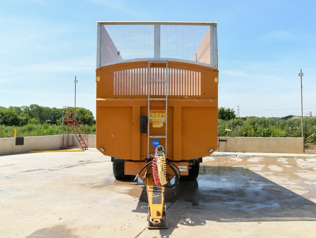 SF18HS 18t Silage Trailer on a wash bay