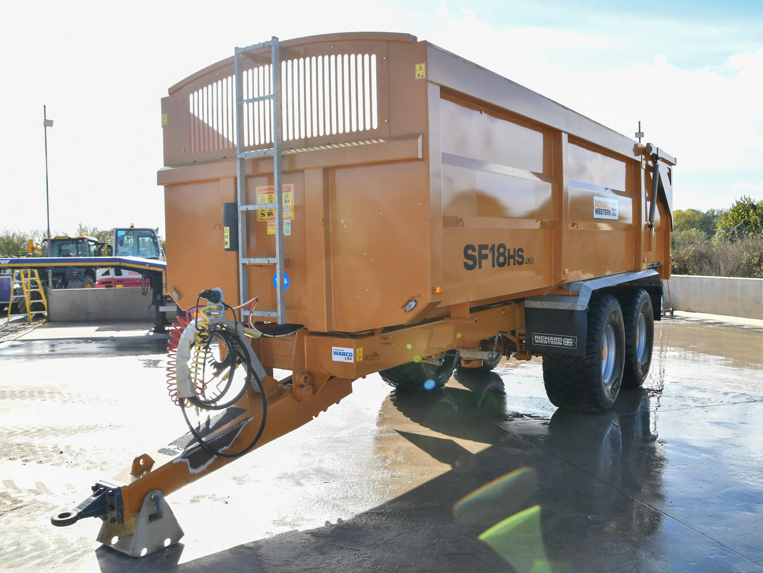 SF18HS Richard Western Grain Trailer on a concrete pad
