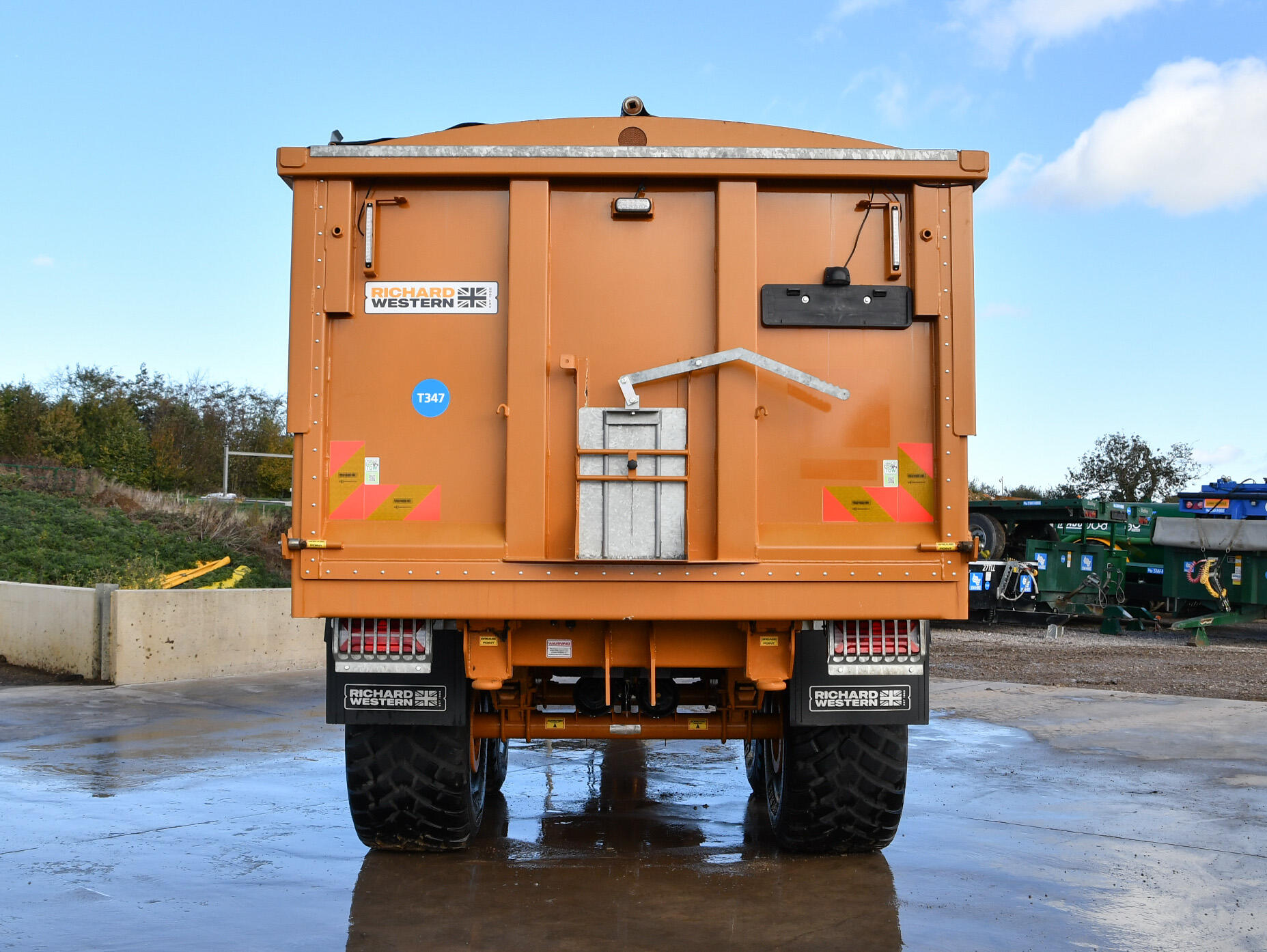 Richard Western SF18HS Grain Trailer with rollover sheet