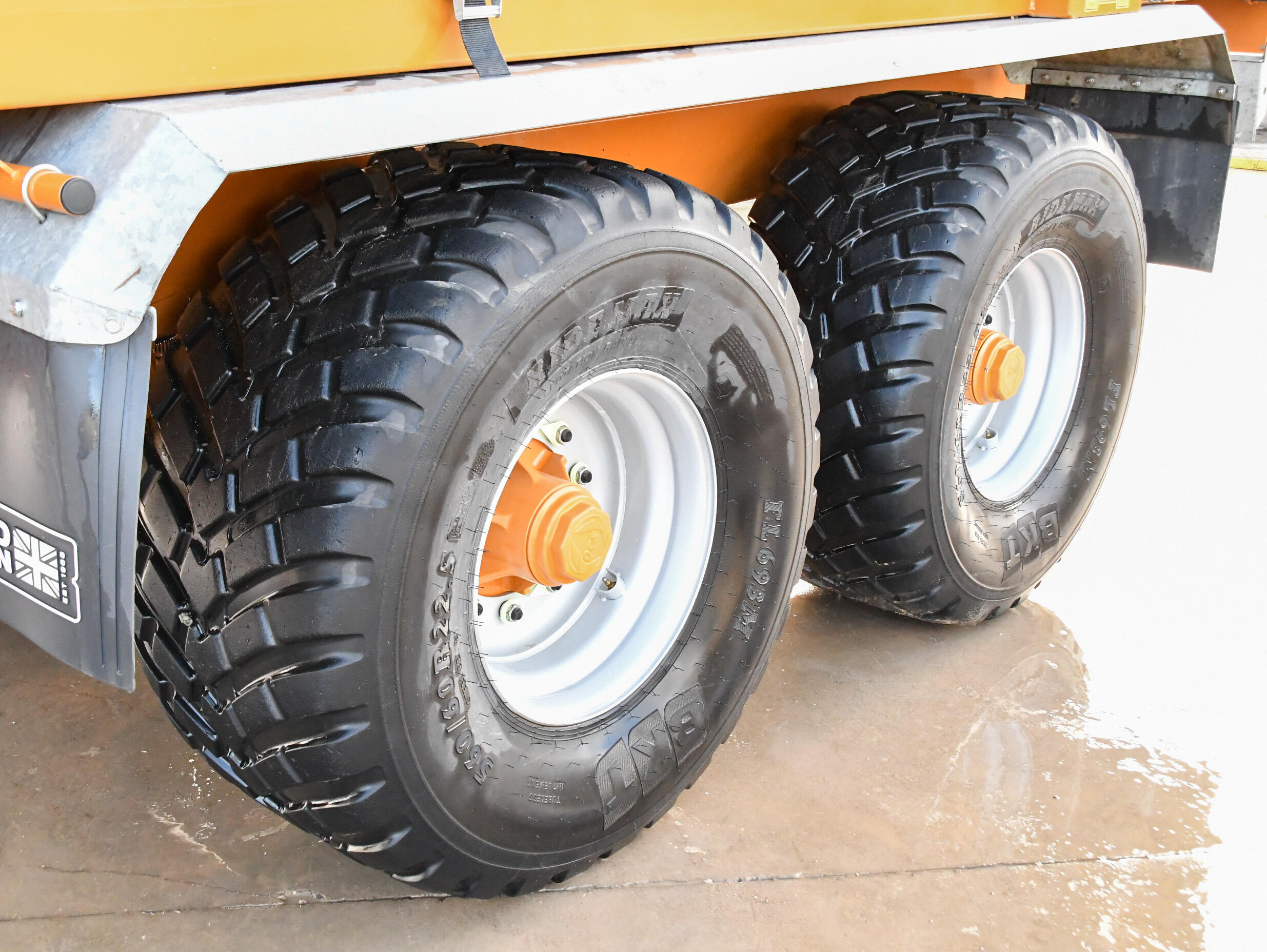 Richard Western SF18HS Grain Trailer with rollover sheet