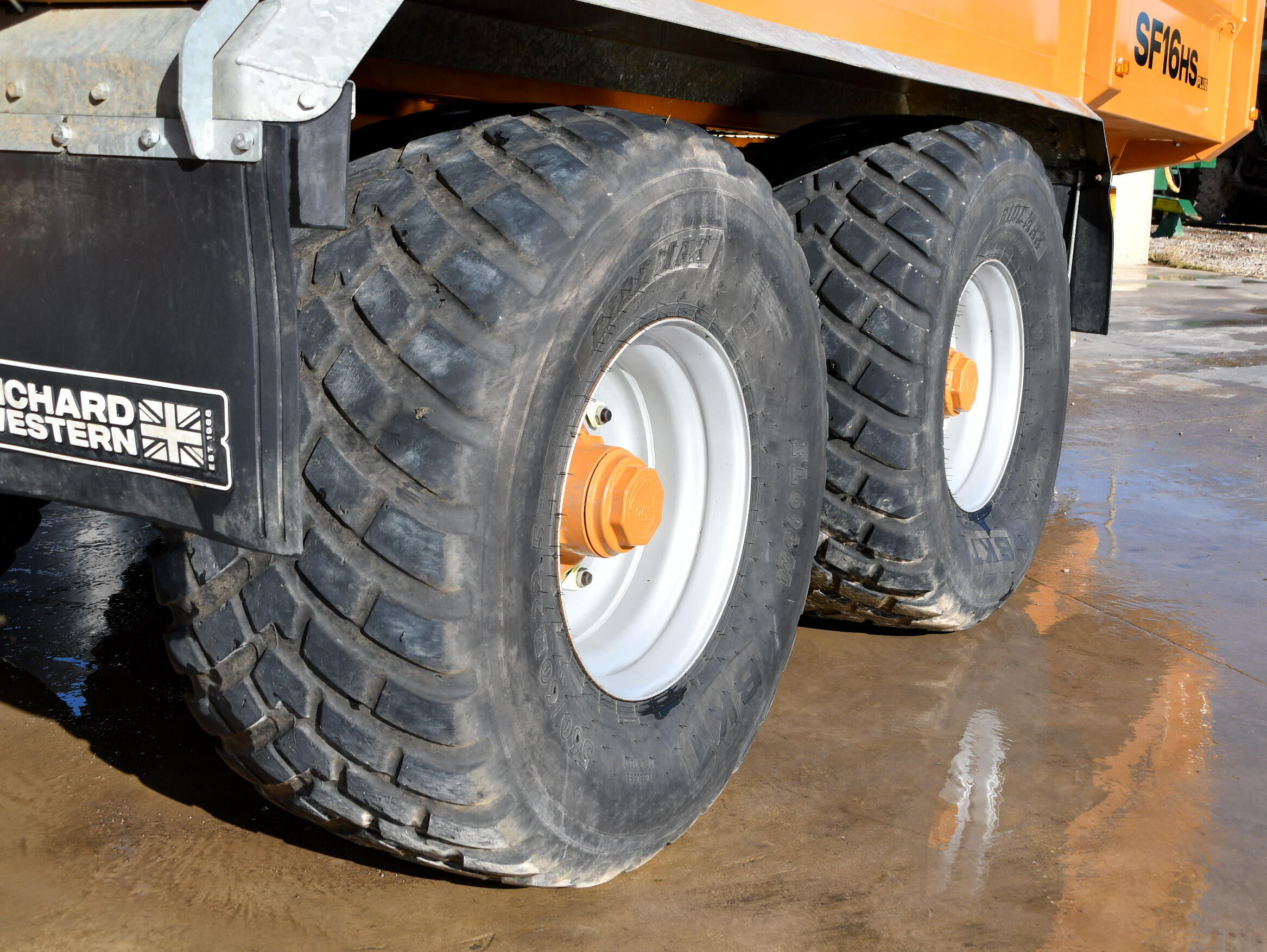 Richard Western SF16HS Grain Trailer