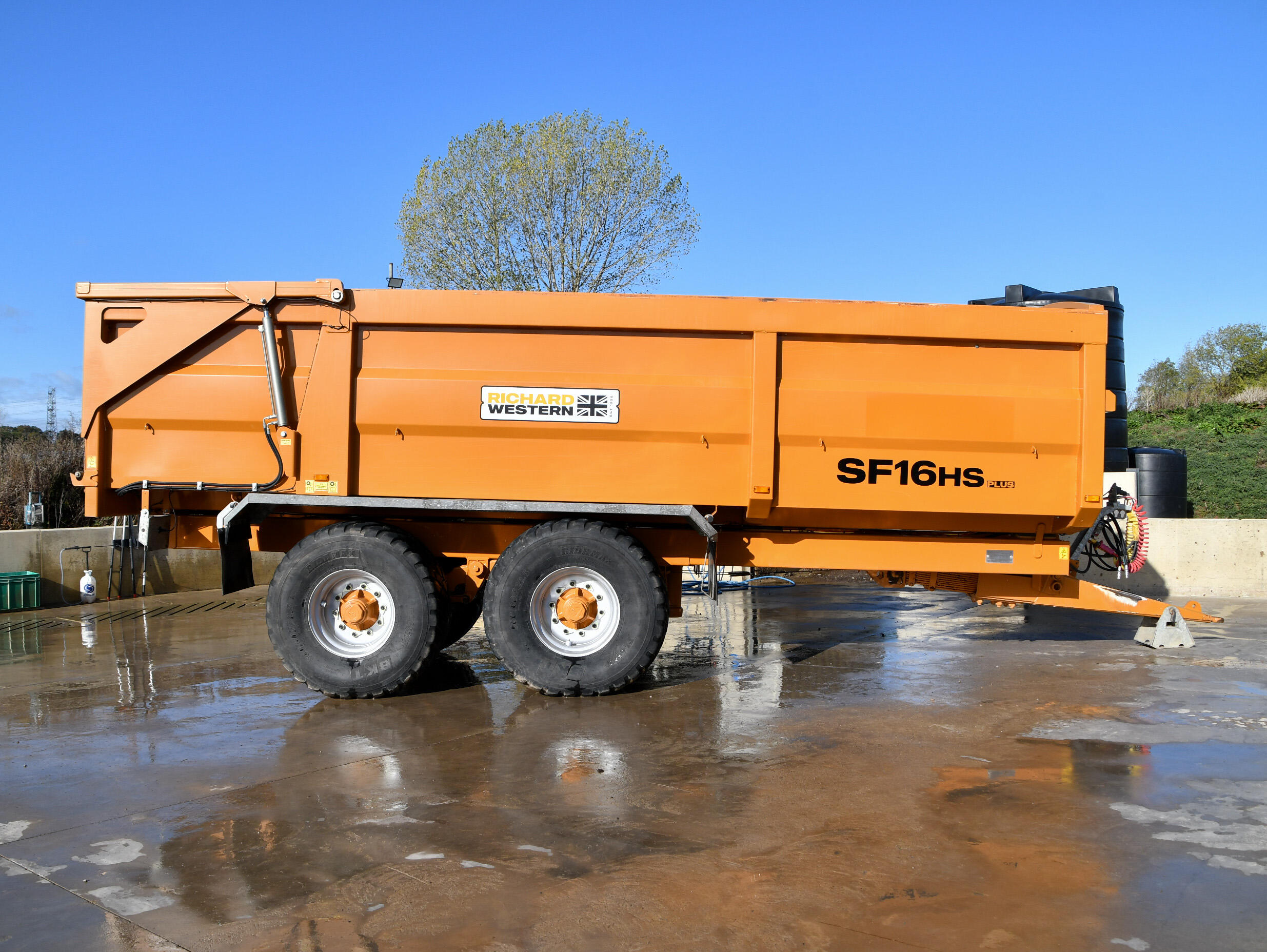 Richard Western SF16HS Grain Trailer