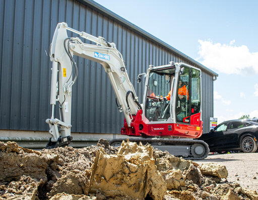 6 tonne Takeuchi excavator