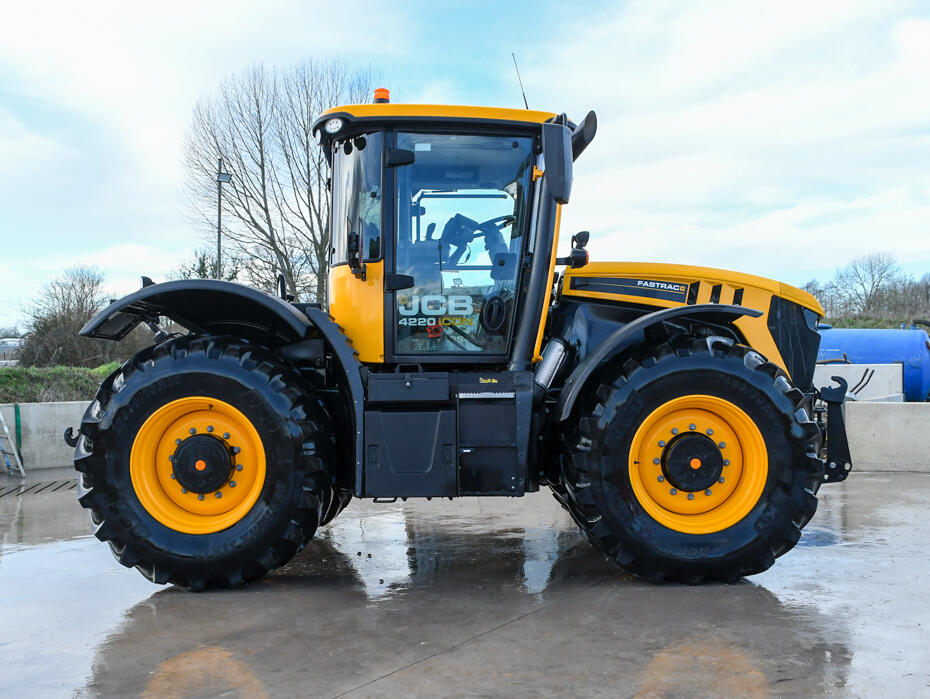 2023 JCB 4220 iCON Fastrac | For Sale | SW Hire