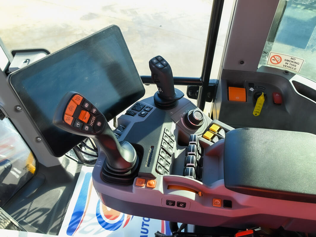 JCB 4220 iCON Fastrac