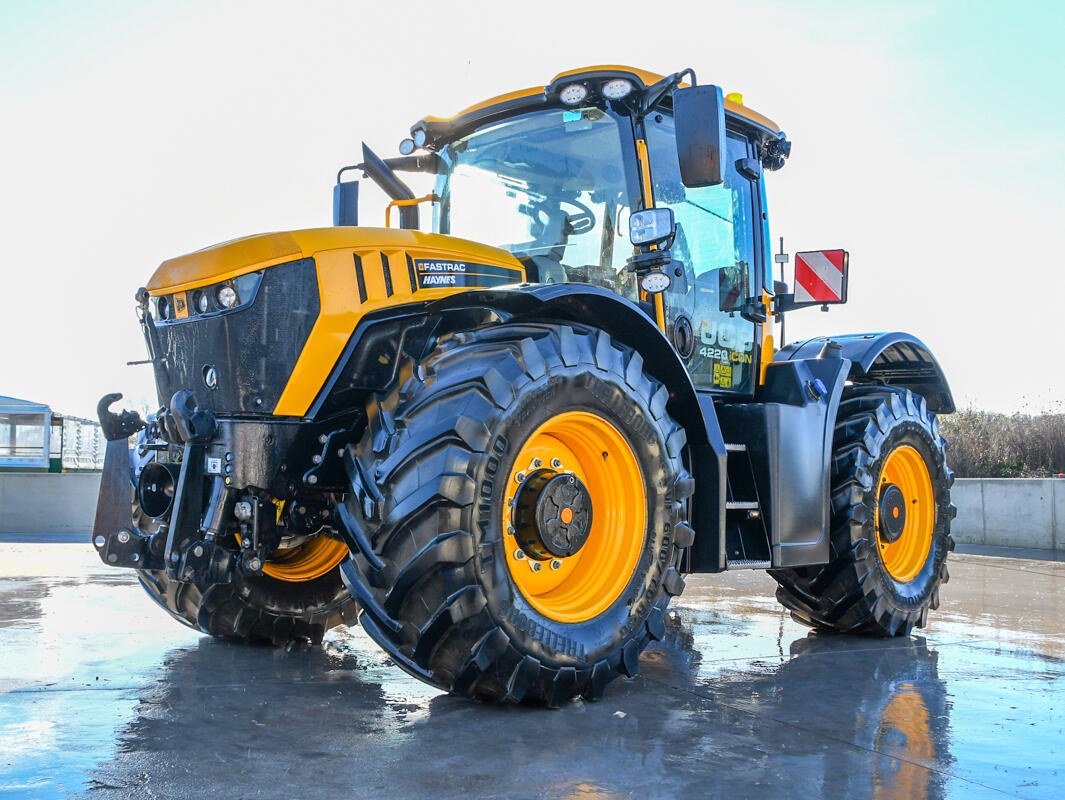 JCB 4220 iCON Fastrac