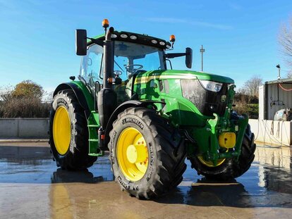 John Deere 6R155