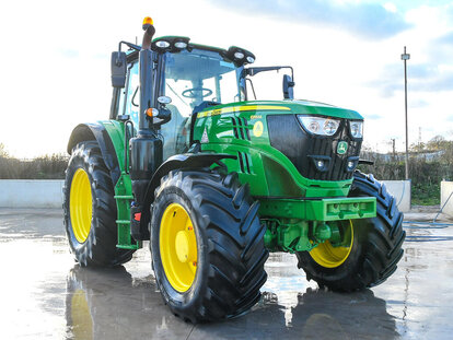 John Deere 6R155